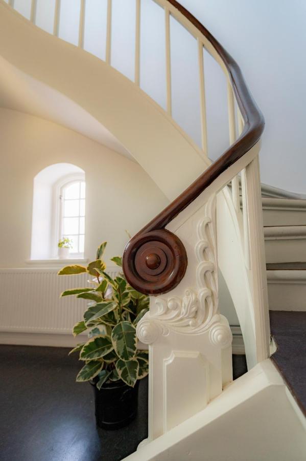 Det Gamle Posthus Hotel Rønne Buitenkant foto