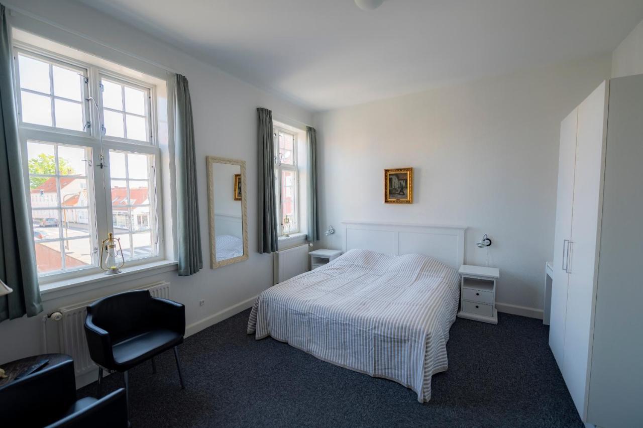 Det Gamle Posthus Hotel Rønne Buitenkant foto