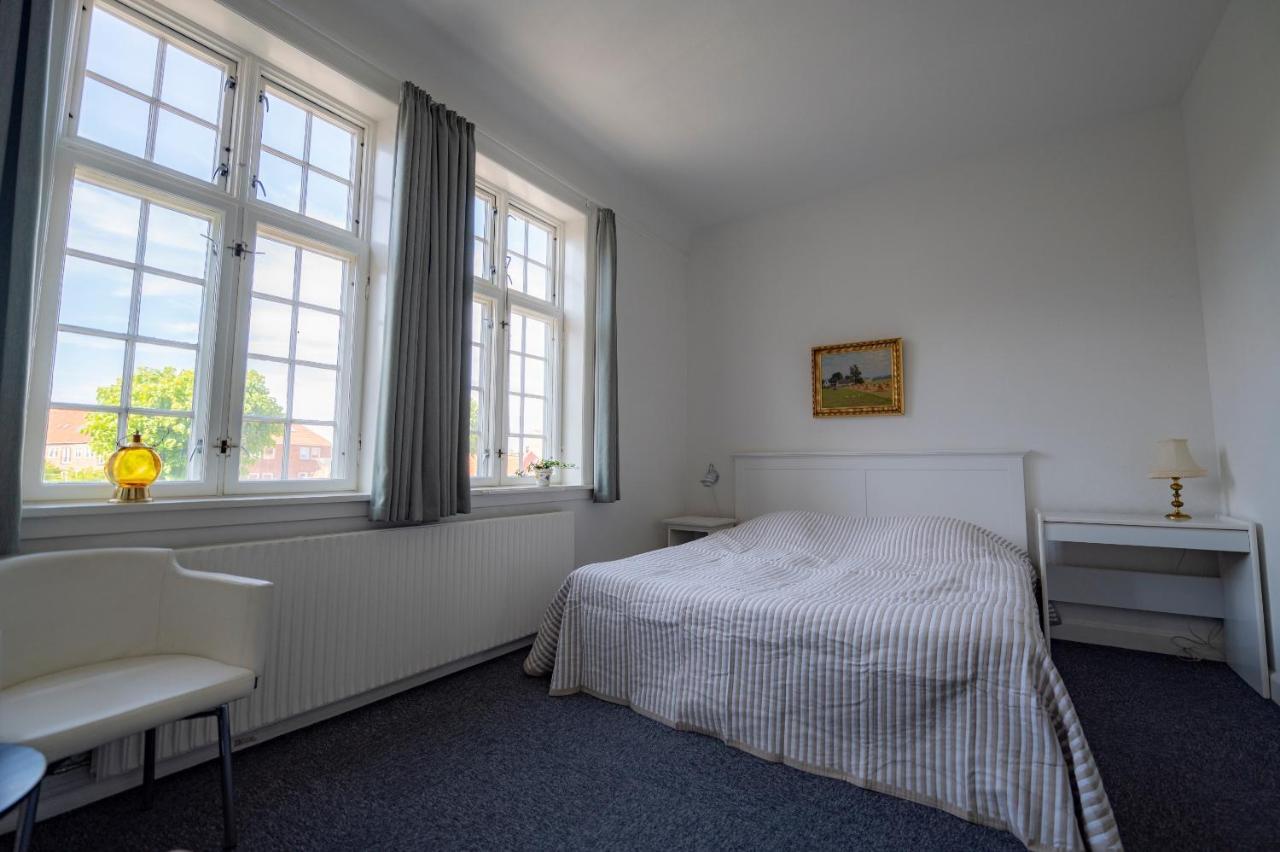 Det Gamle Posthus Hotel Rønne Buitenkant foto